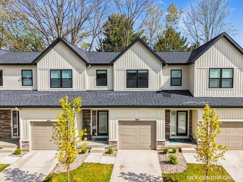 1993 N Shorewood Lane Park Township MI 49423