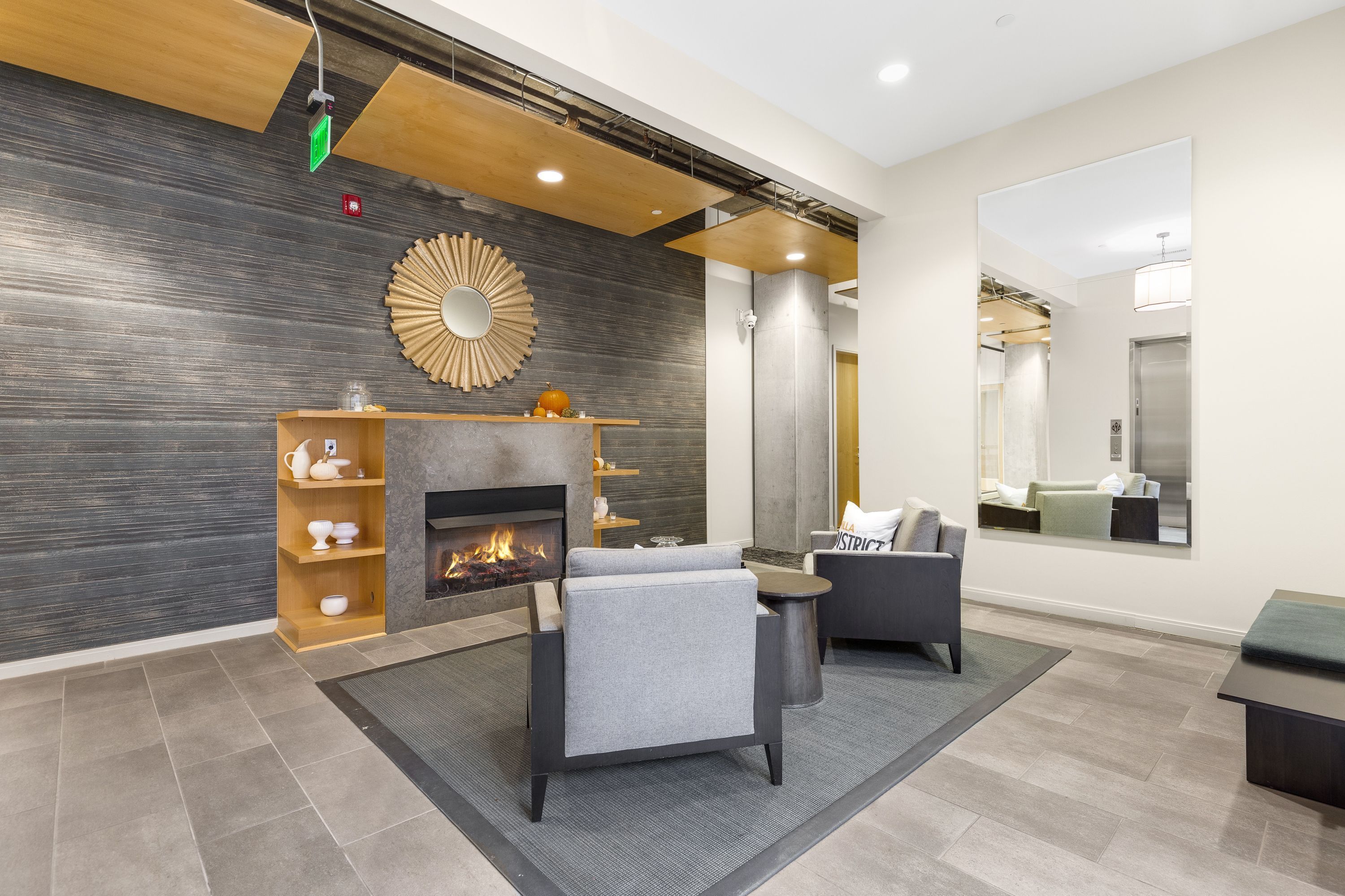 2051 VILLA Road 203
