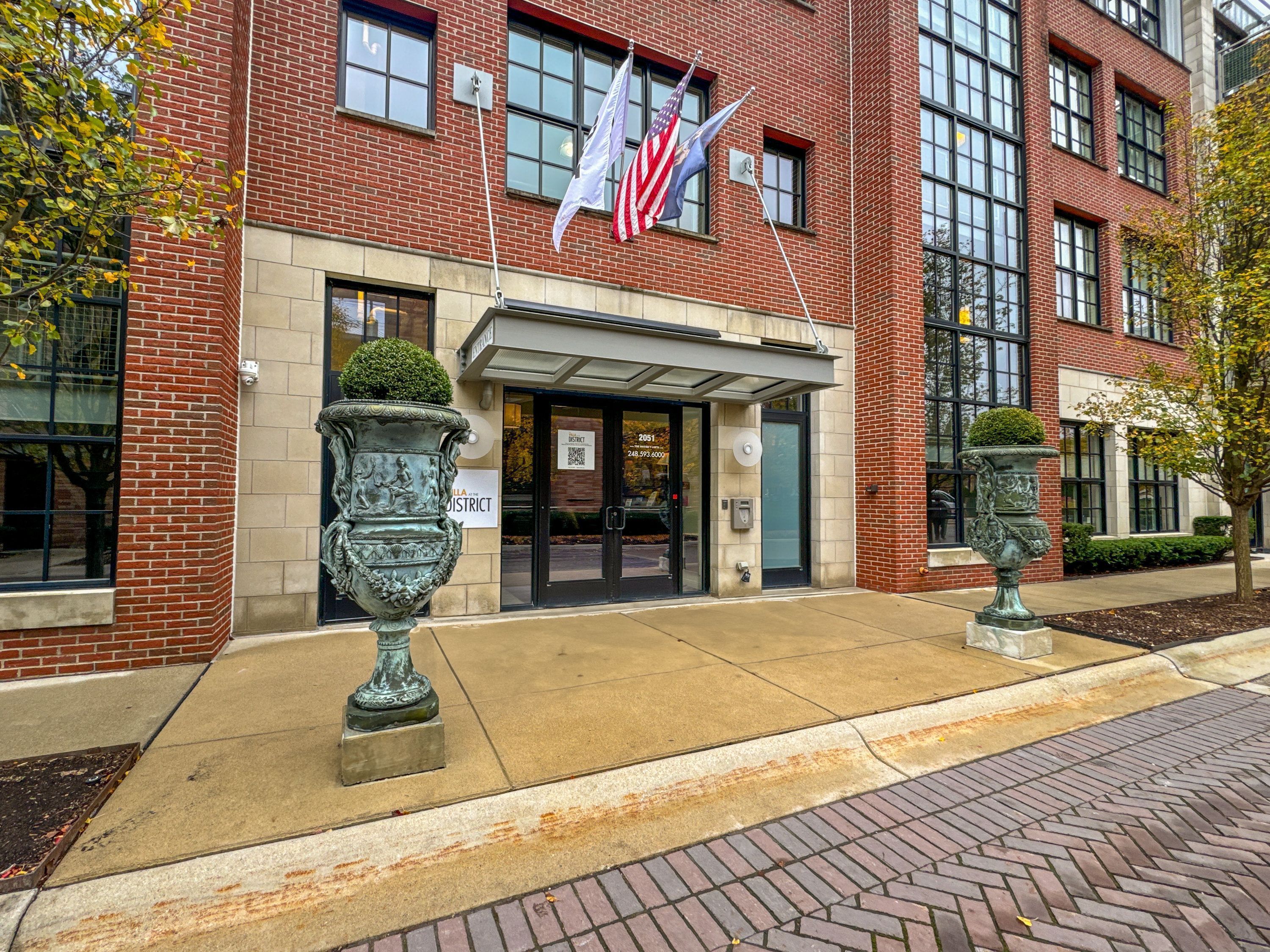 2051 VILLA Road 203