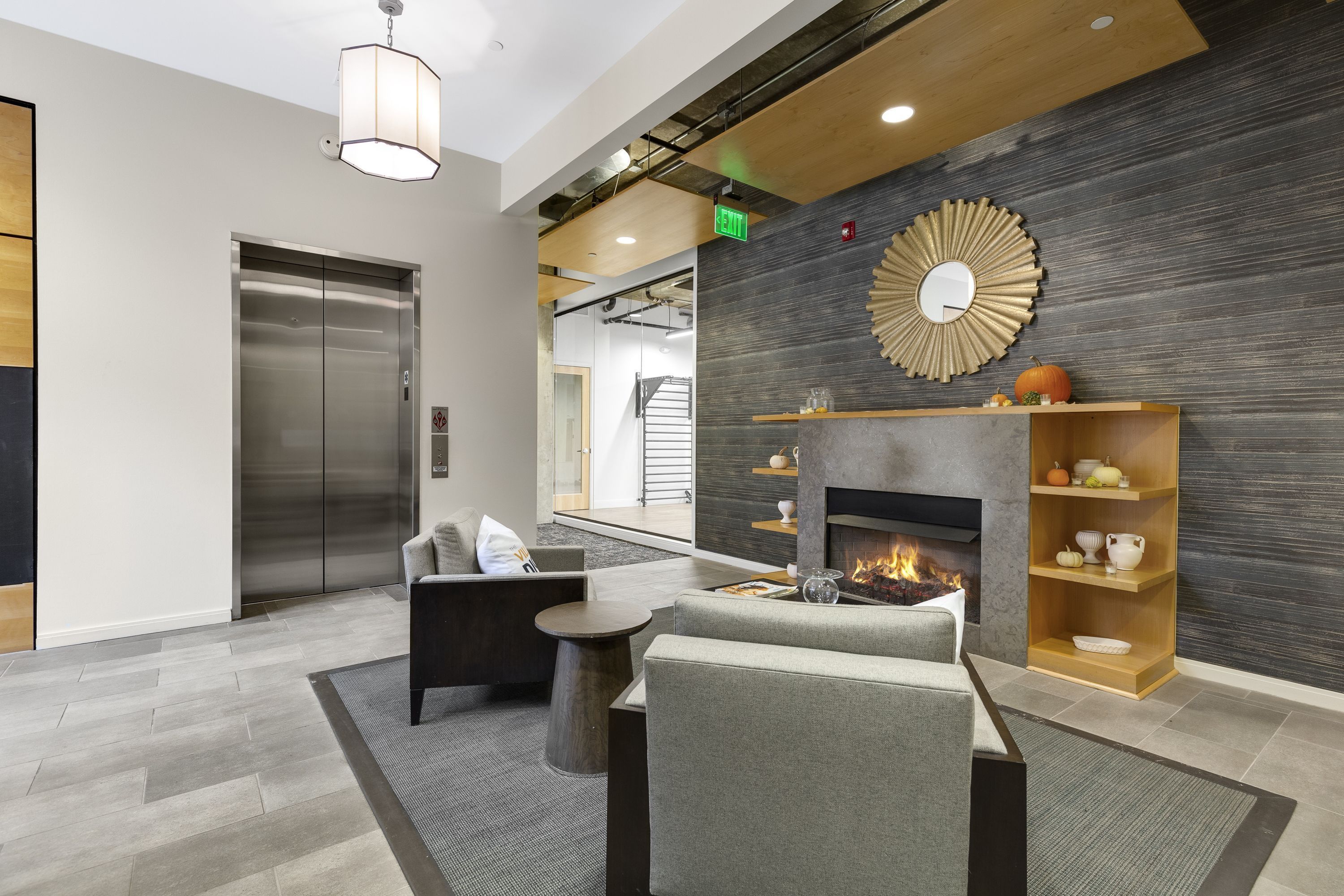 2051 VILLA Road 203