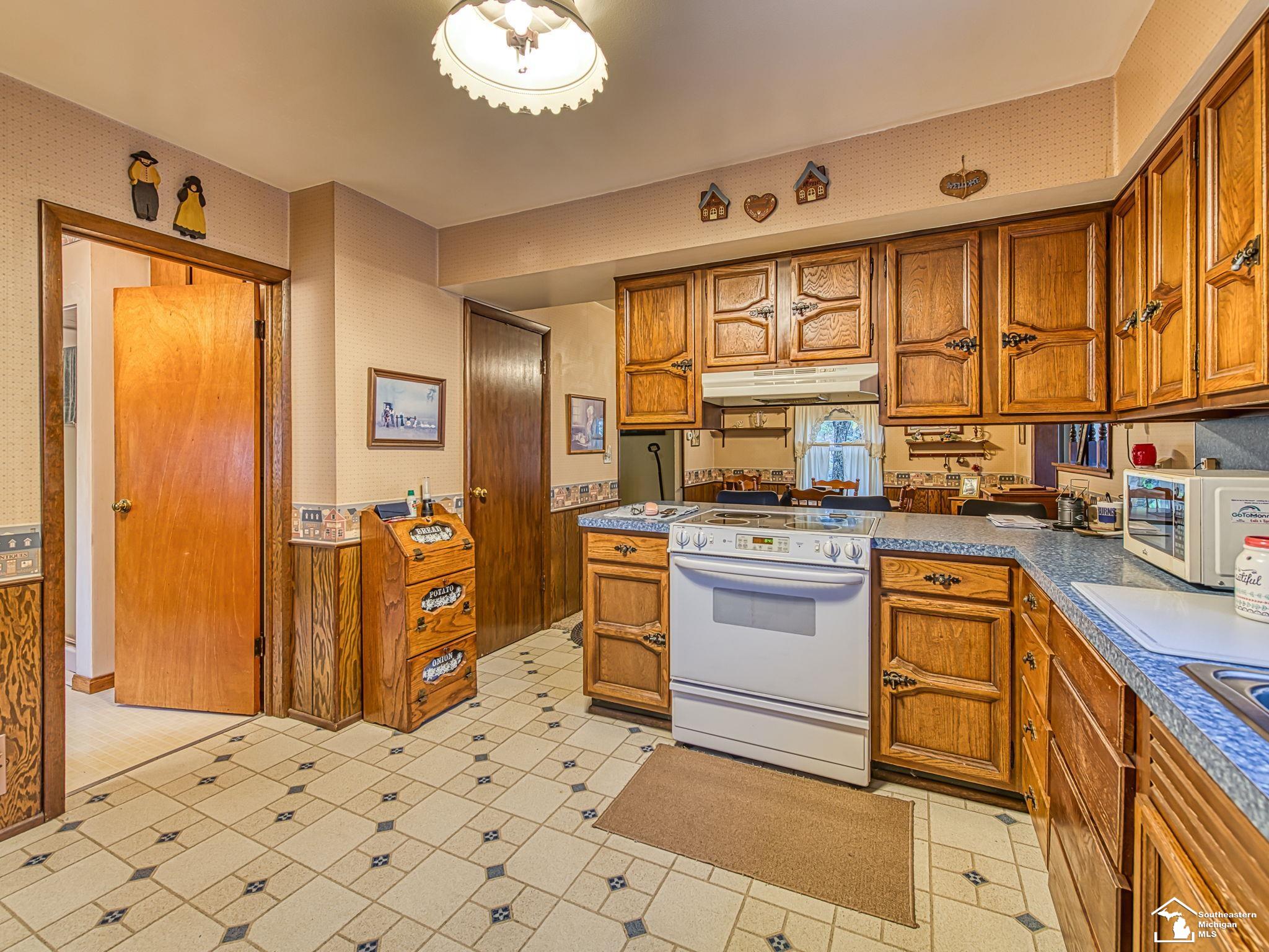 138 W Madison Street