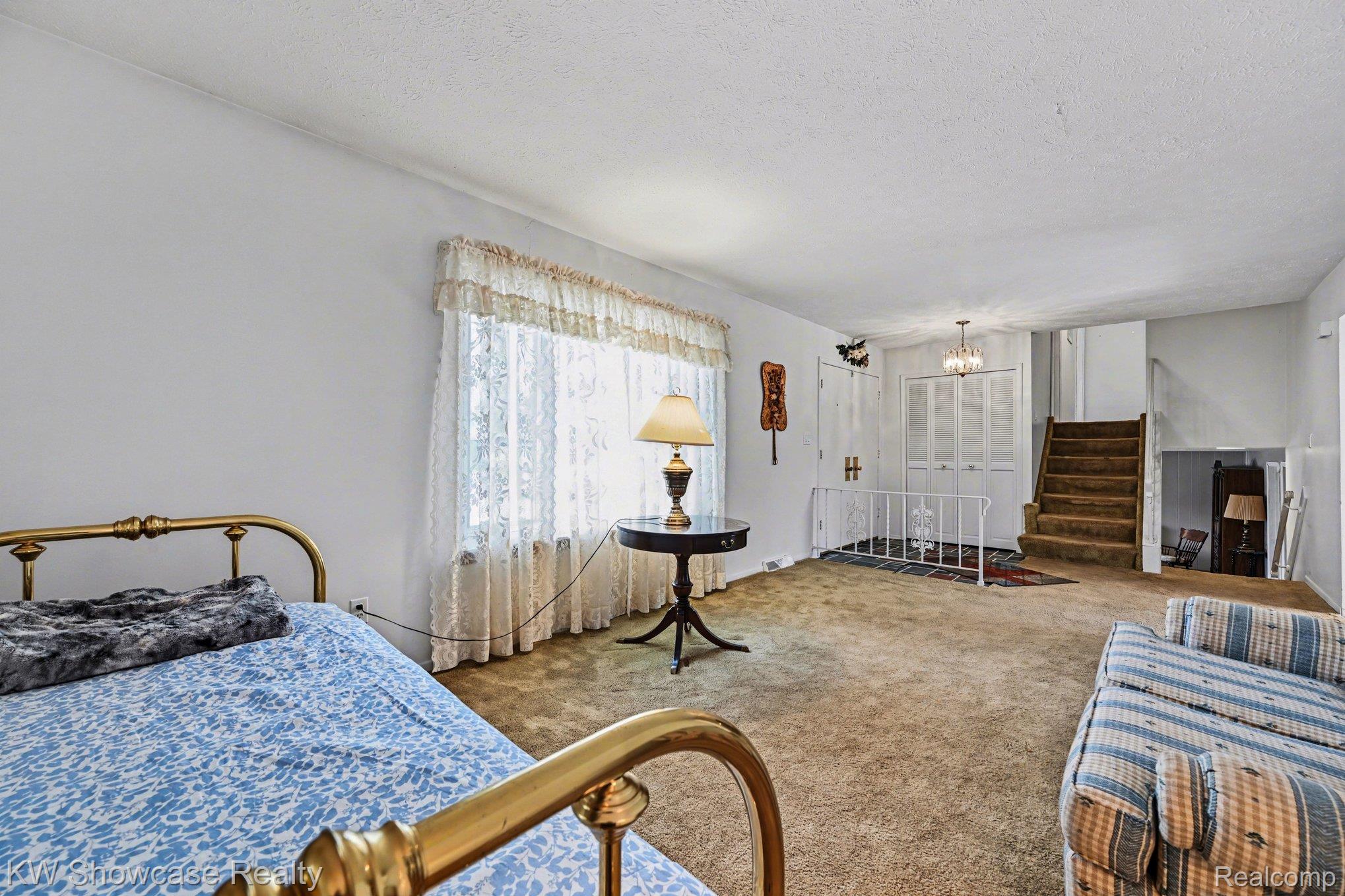 8635 Sandy Crest Drive