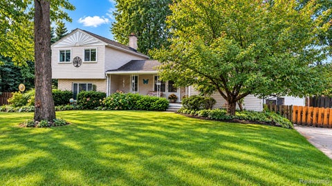 Photo of 3262 Rockhaven Avenue, Rochester Hills City, MI 48309 (MLS # 20261071613)