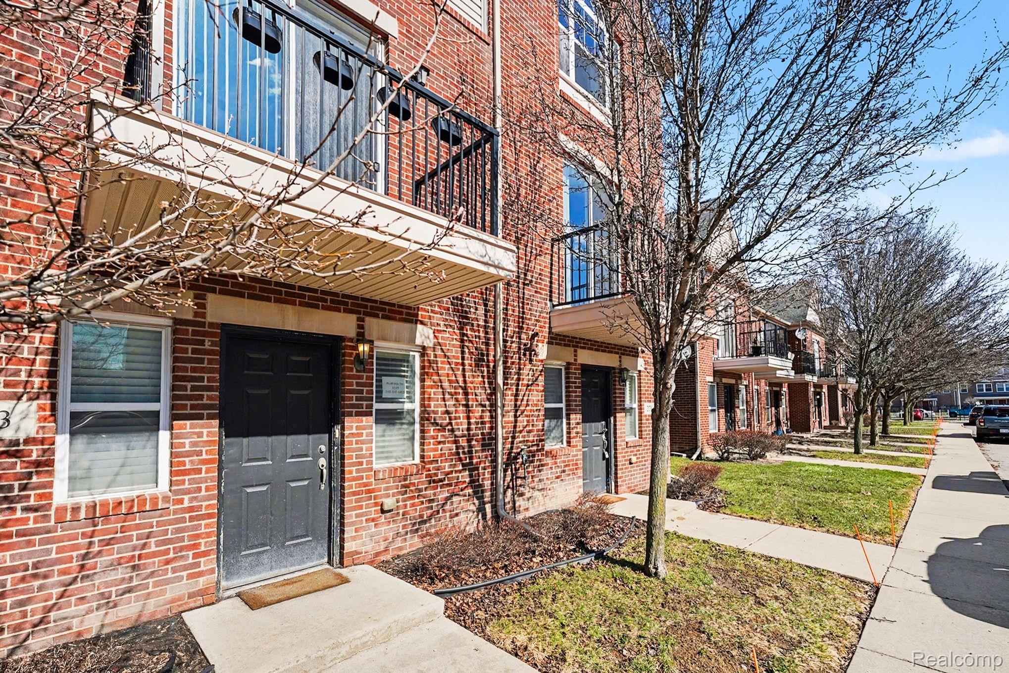 273 E PALMER Street 3