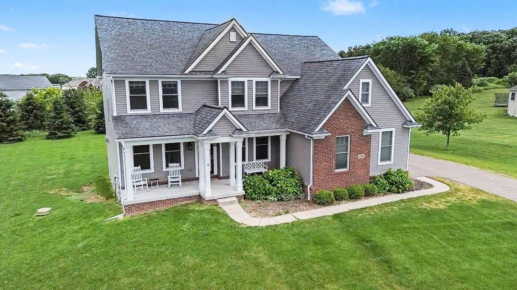 11367 Castleton Court