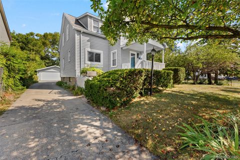 Photo of 1629 E Elza Avenue, Hazel Park City, MI 48030 (MLS # 20261021827)