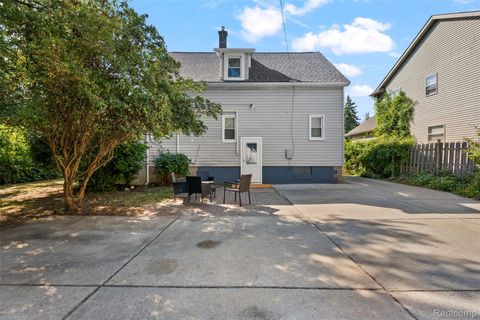 Tiny photo for 1629 E Elza Avenue, Hazel Park City, MI 48030 (MLS # 20261021827)