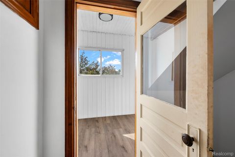 Tiny photo for 1629 E Elza Avenue, Hazel Park City, MI 48030 (MLS # 20261021827)