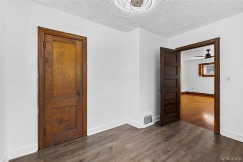 Tiny photo for 1629 E Elza Avenue, Hazel Park City, MI 48030 (MLS # 20261021827)