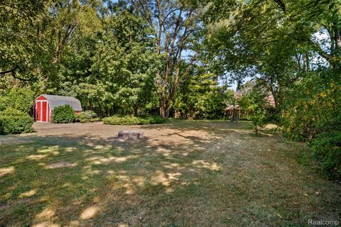 Tiny photo for 1629 E Elza Avenue, Hazel Park City, MI 48030 (MLS # 20261021827)