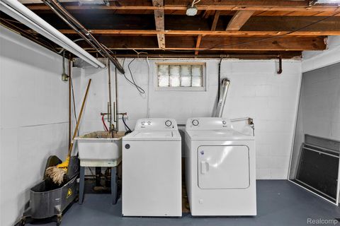 Tiny photo for 1629 E Elza Avenue, Hazel Park City, MI 48030 (MLS # 20261021827)