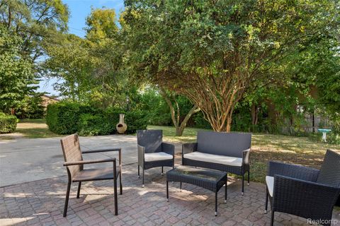 Tiny photo for 1629 E Elza Avenue, Hazel Park City, MI 48030 (MLS # 20261021827)