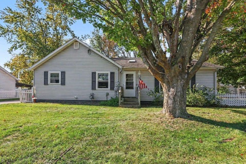 Tiny photo for 1283 Graf Street, Muskegon Charter Township, MI 49442 (MLS # 61050224746)