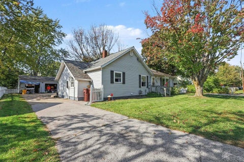 Tiny photo for 1283 Graf Street, Muskegon Charter Township, MI 49442 (MLS # 61050224746)