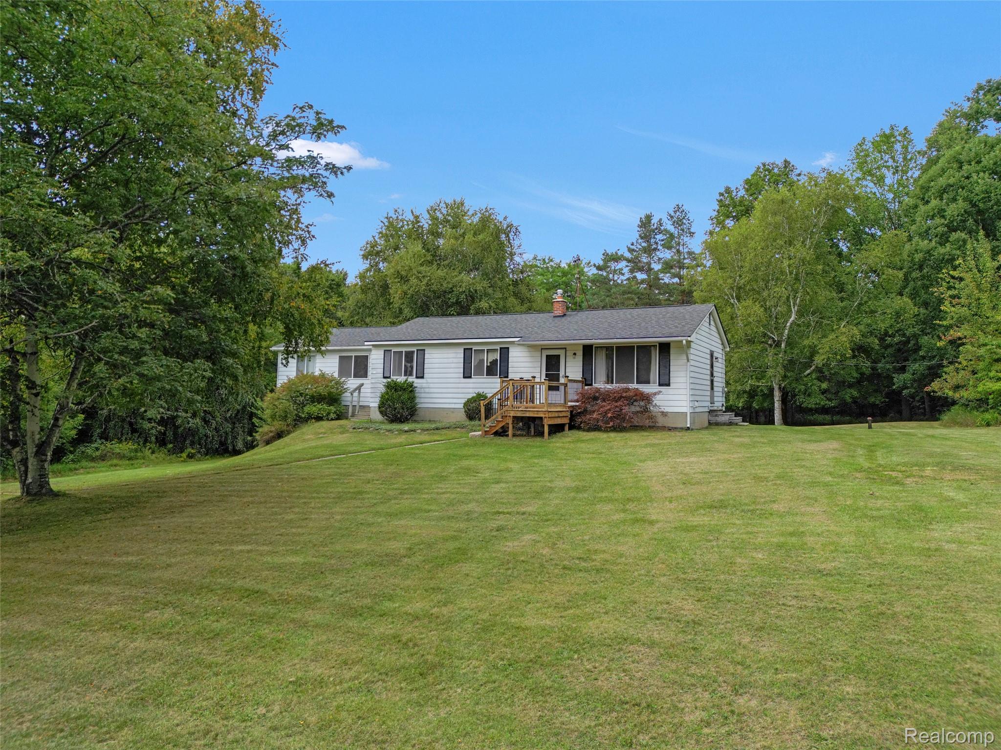 3250 Groveland Road
