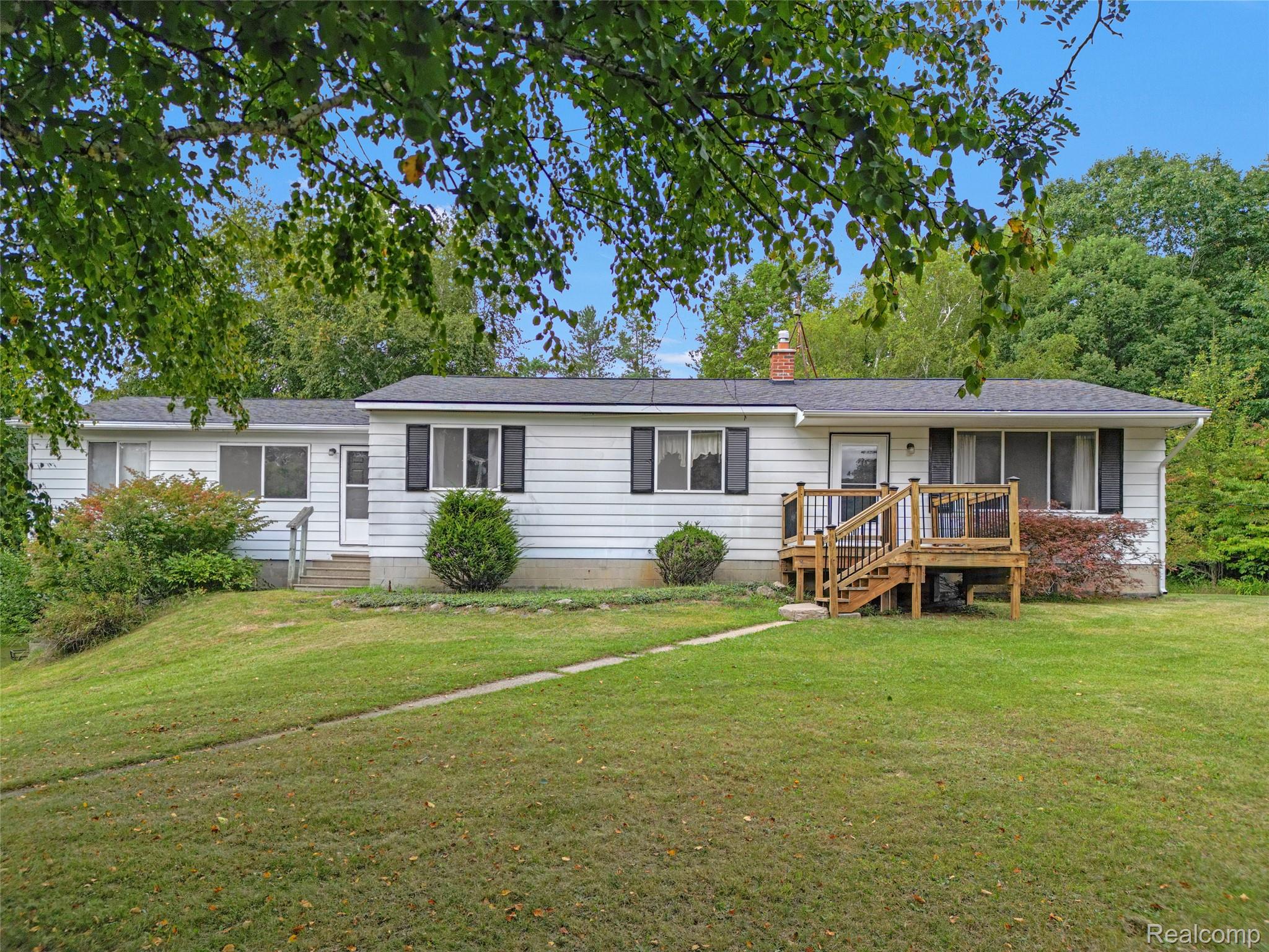 3250 Groveland Road