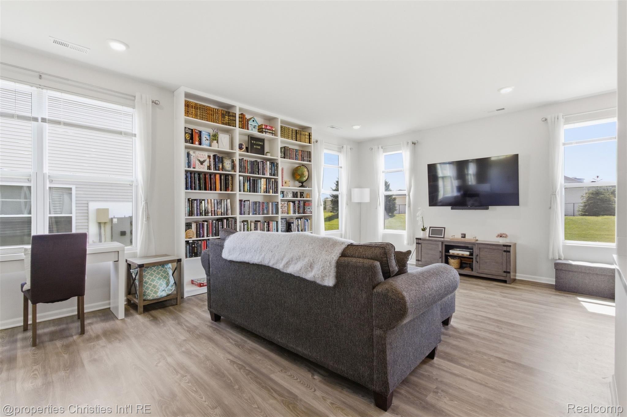 904 Salt Springs Drive