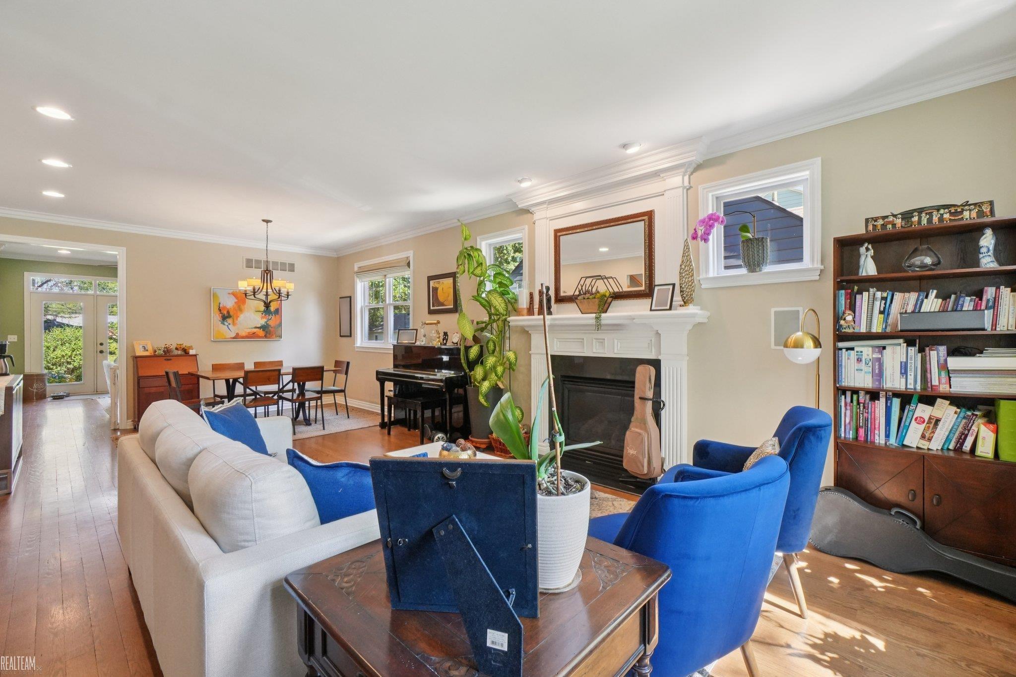 816 Royal Avenue
