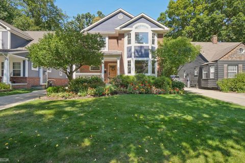 816 Royal Avenue Royal Oak City MI 48073
