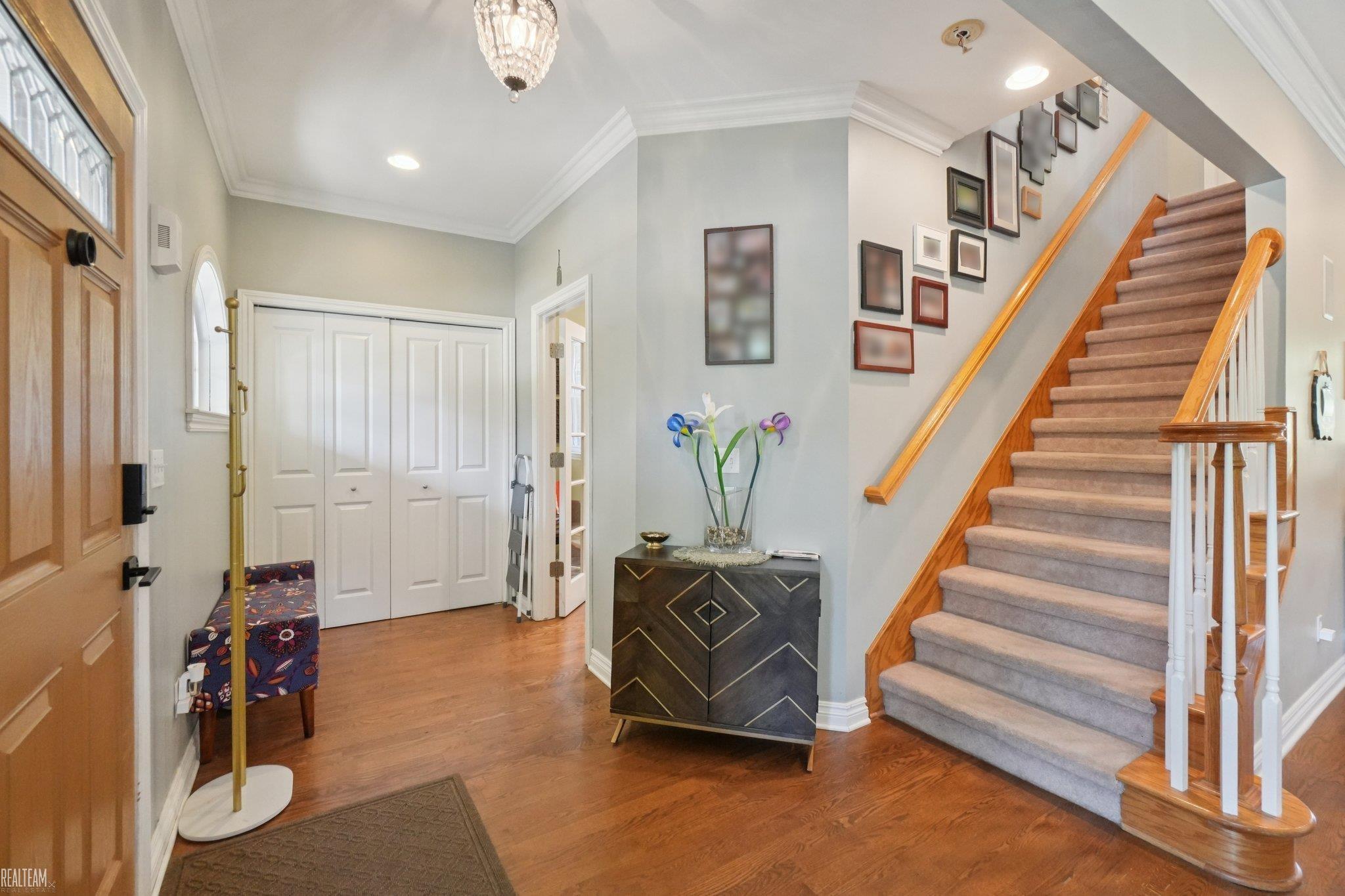 816 Royal Avenue