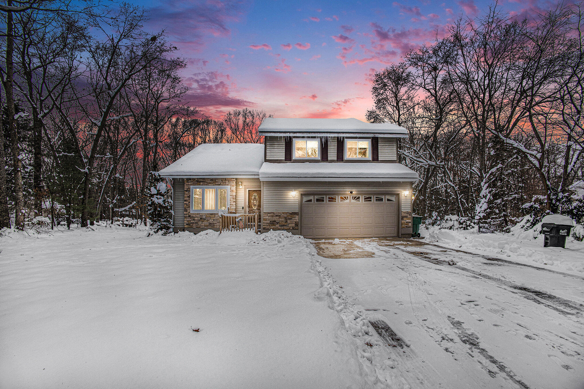 2475 Riverdale Drive