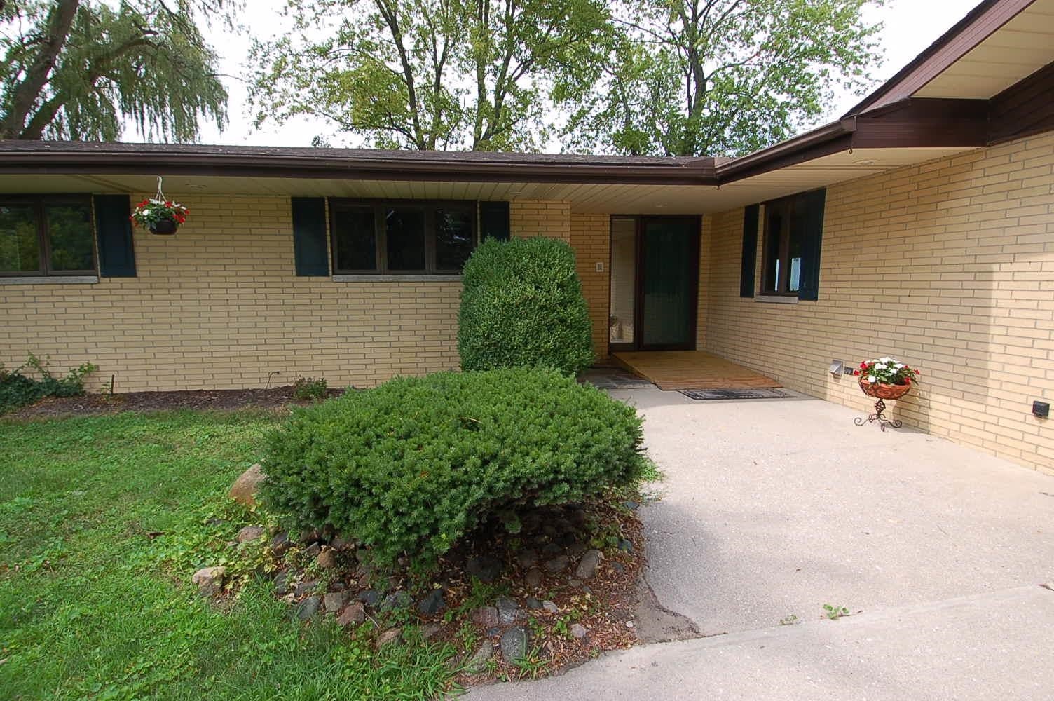 227 Bayside Drive