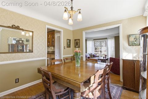 Tiny photo for 926 Abbey Street, Birmingham City, MI 48009 (MLS # 20261021585)