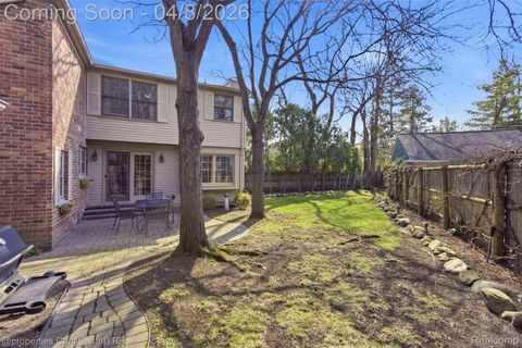 Tiny photo for 926 Abbey Street, Birmingham City, MI 48009 (MLS # 20261021585)