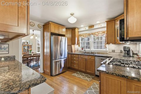 Tiny photo for 926 Abbey Street, Birmingham City, MI 48009 (MLS # 20261021585)