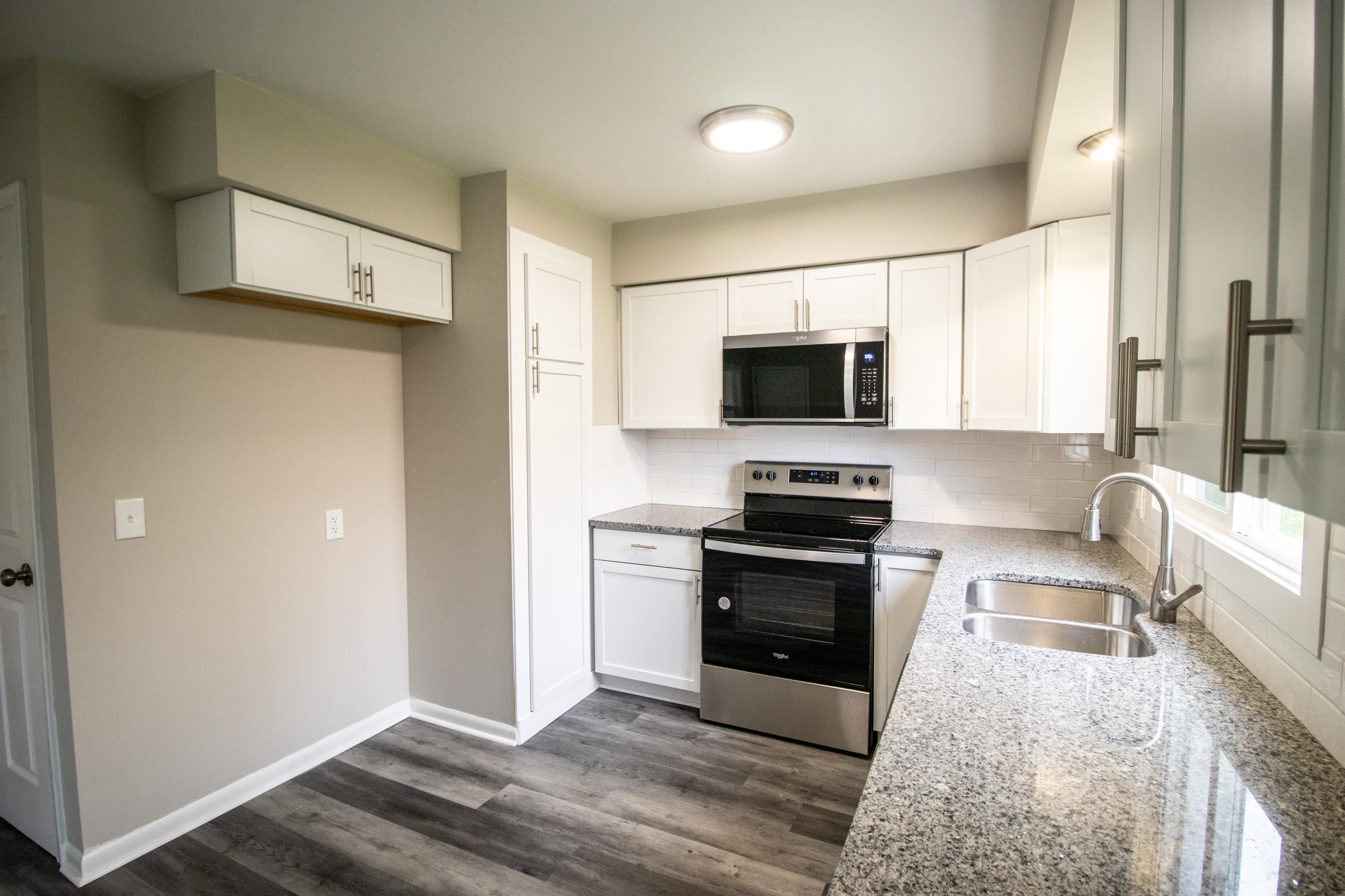 3631 Ridgecliffe Drive