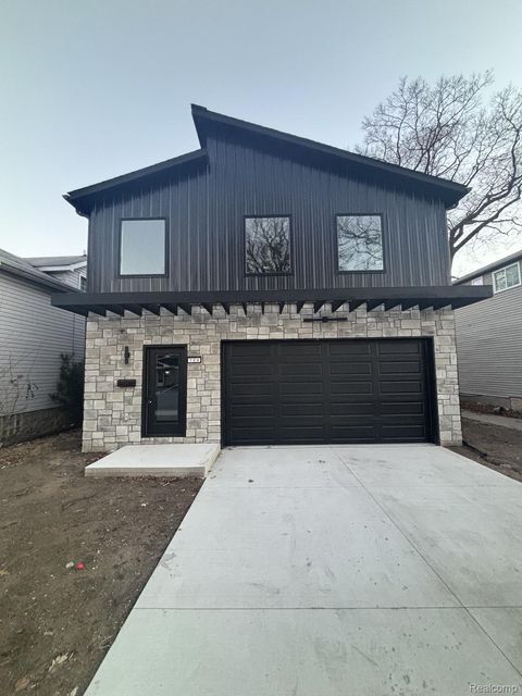 728 E Meyers Avenue Hazel Park City MI 48030