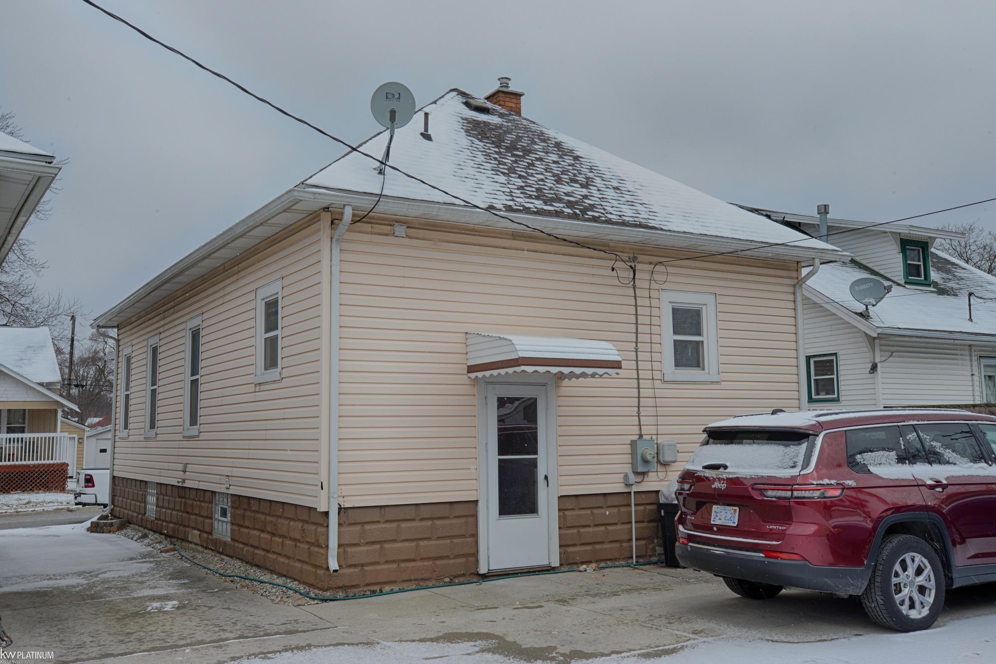 918 Vanderburgh Place