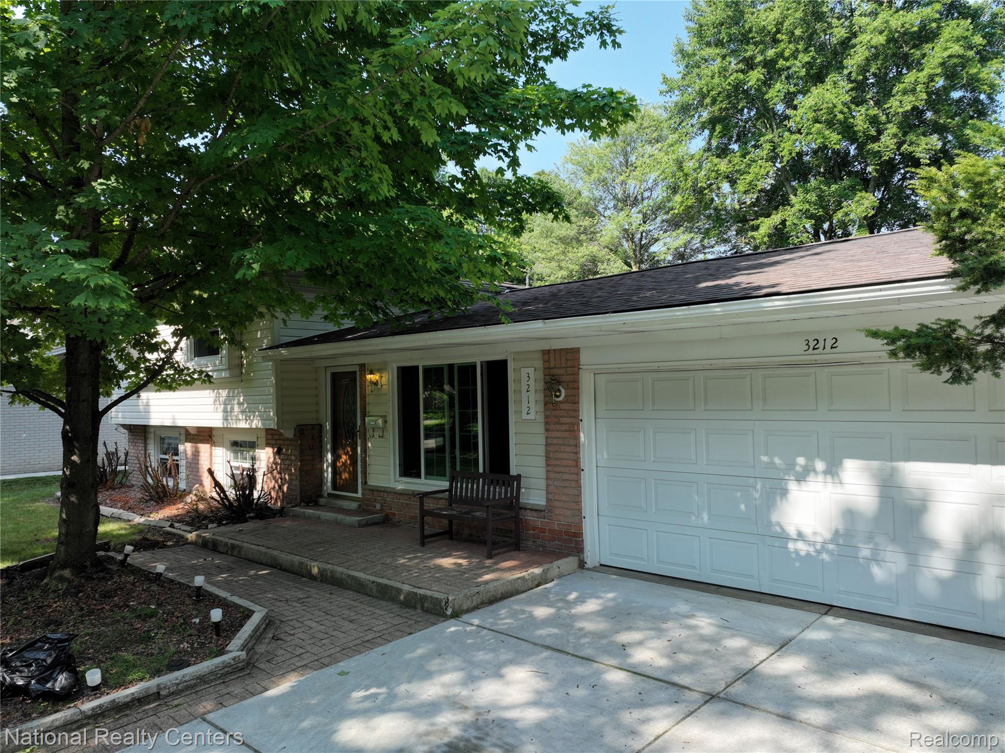 3212 Lockridge Drive