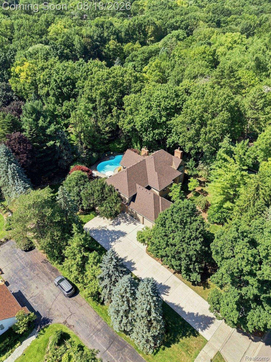 853 Lone Pine Road