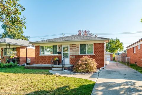 27908 Glenwood Street St Clair Shores City MI 48081