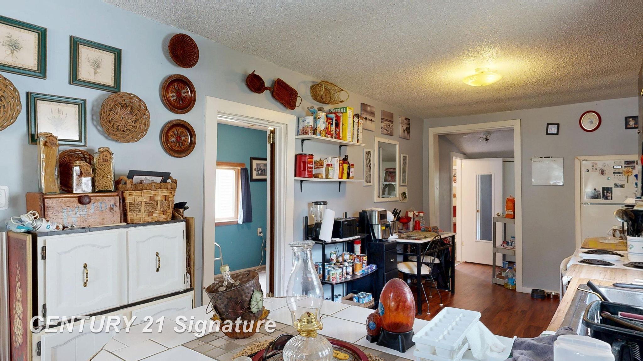 728 Bay Road