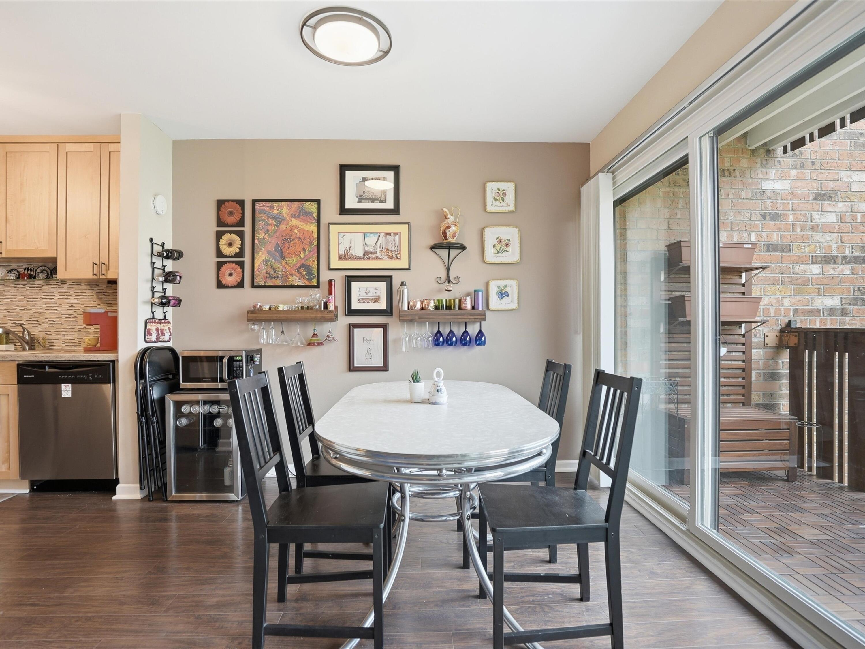 1265 S Maple Road 206