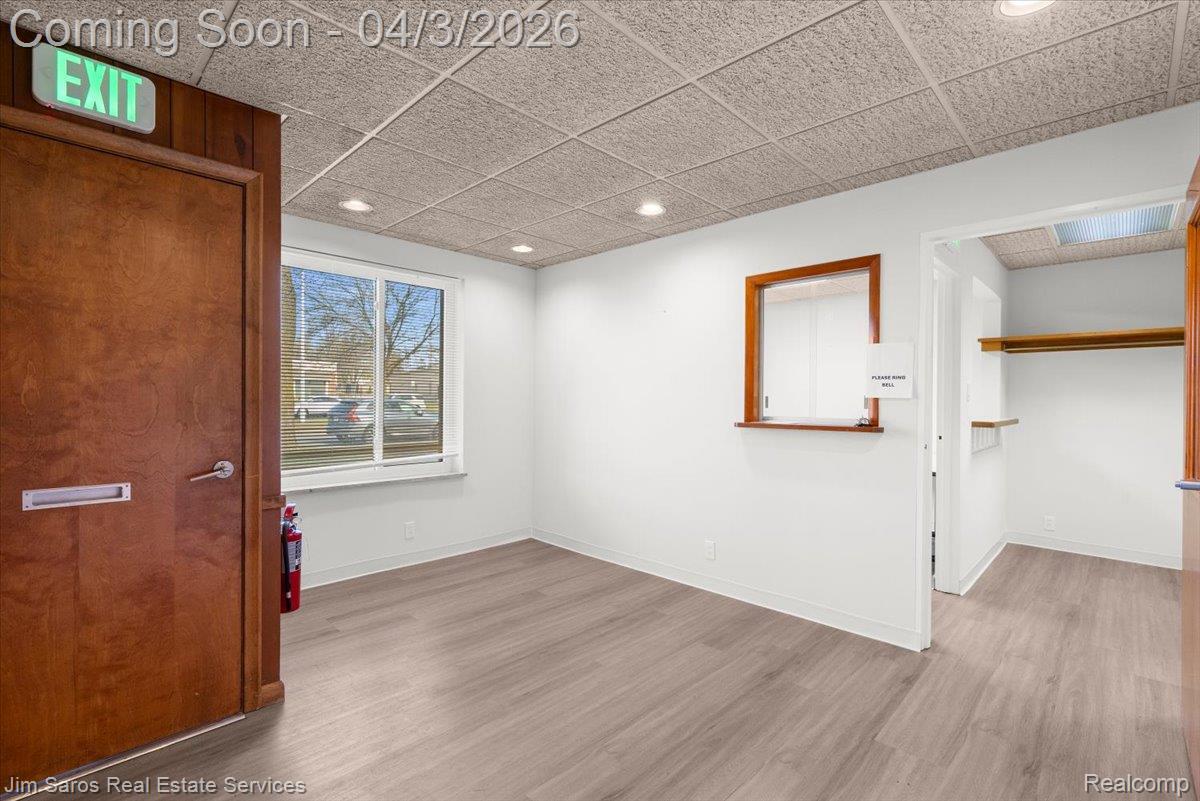 18514 Mack Avenue 101
