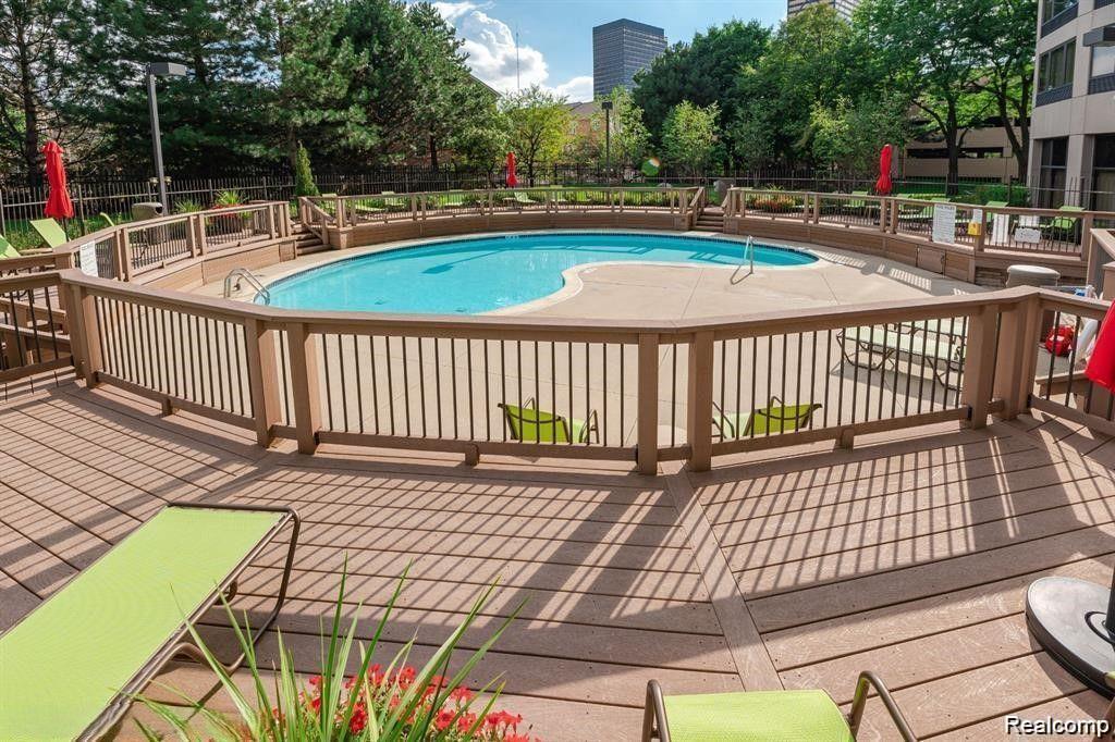 5000 N Southfield Center 2405