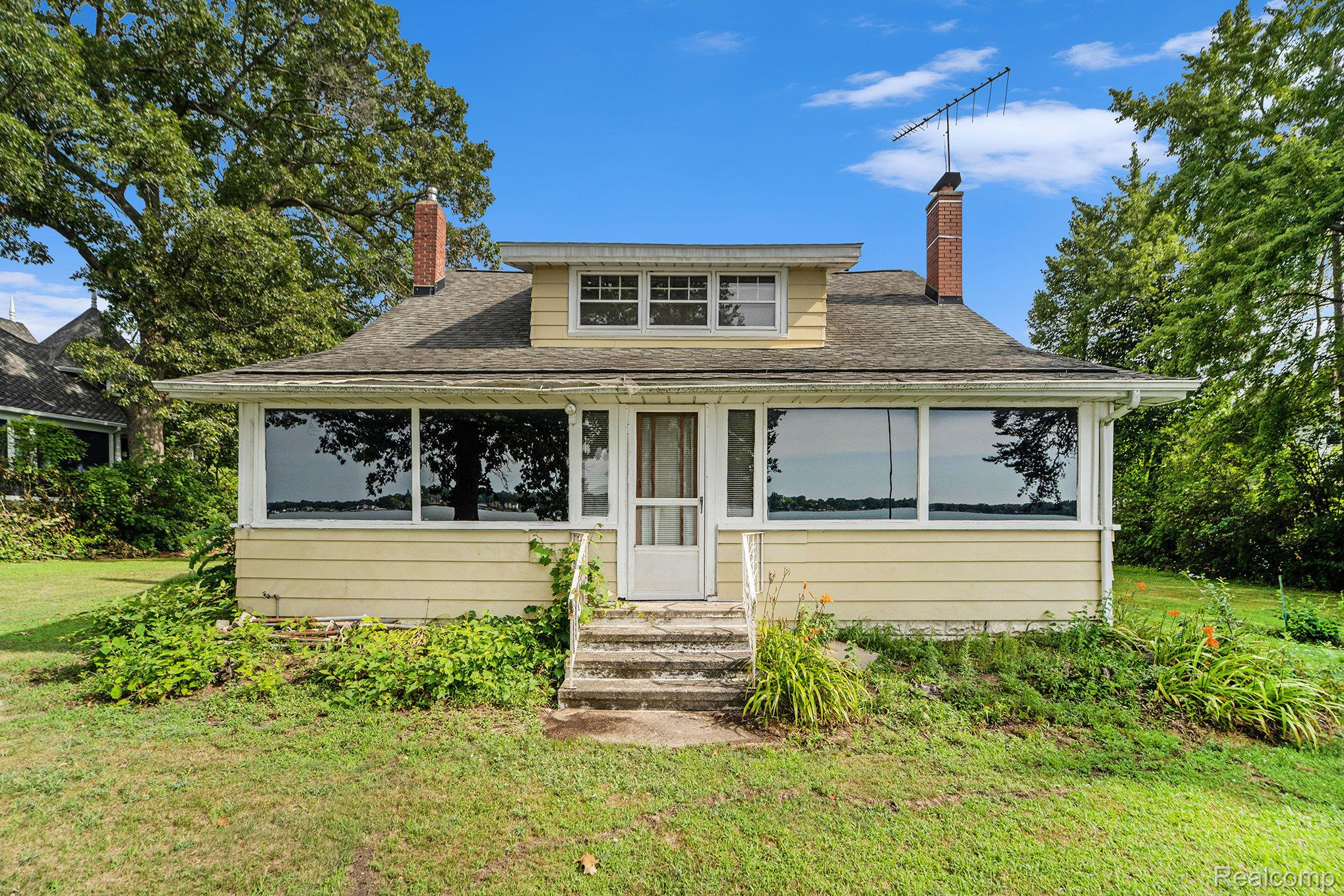 7275 Locklin