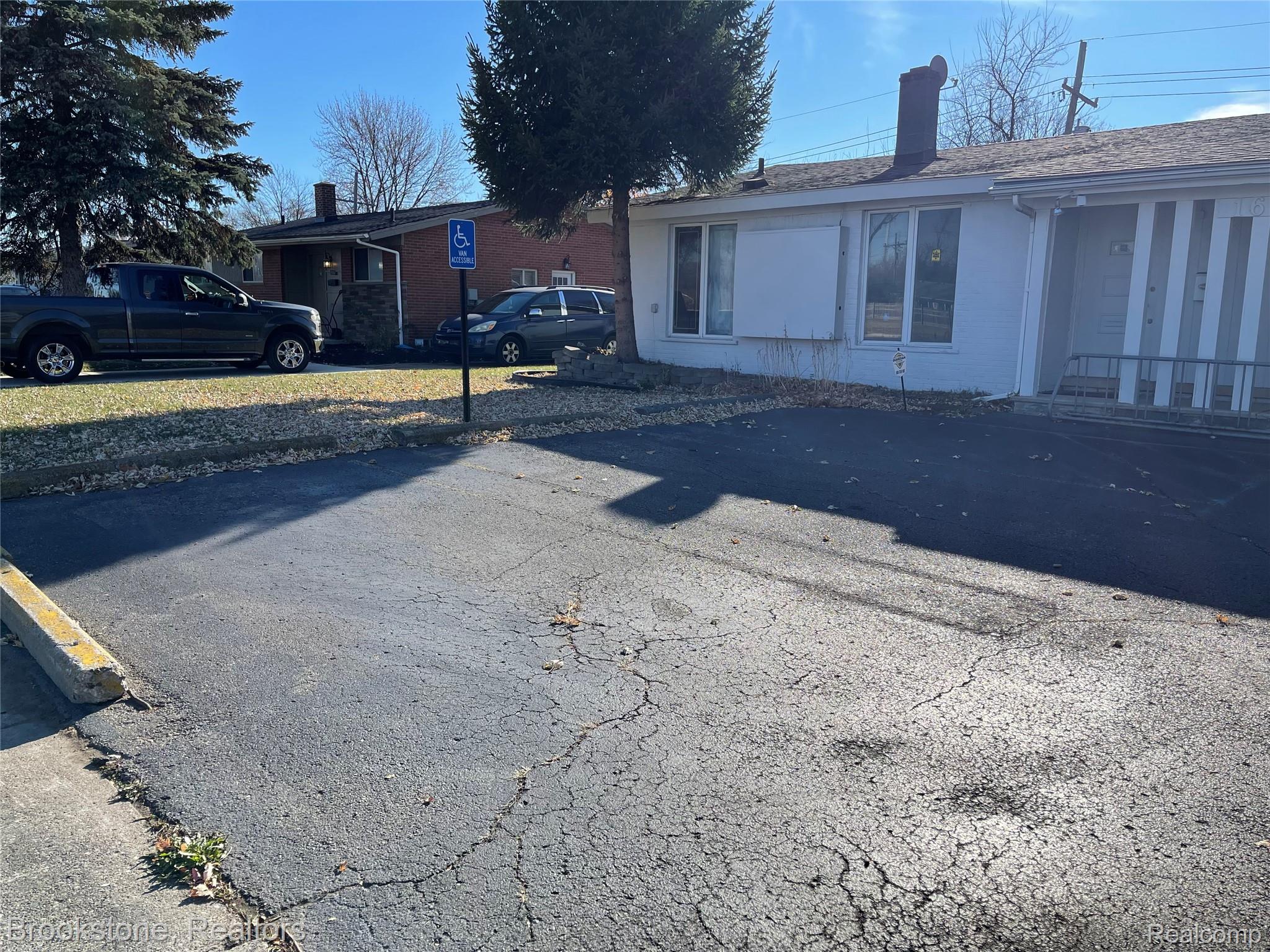 16983 W 10 Mile Road