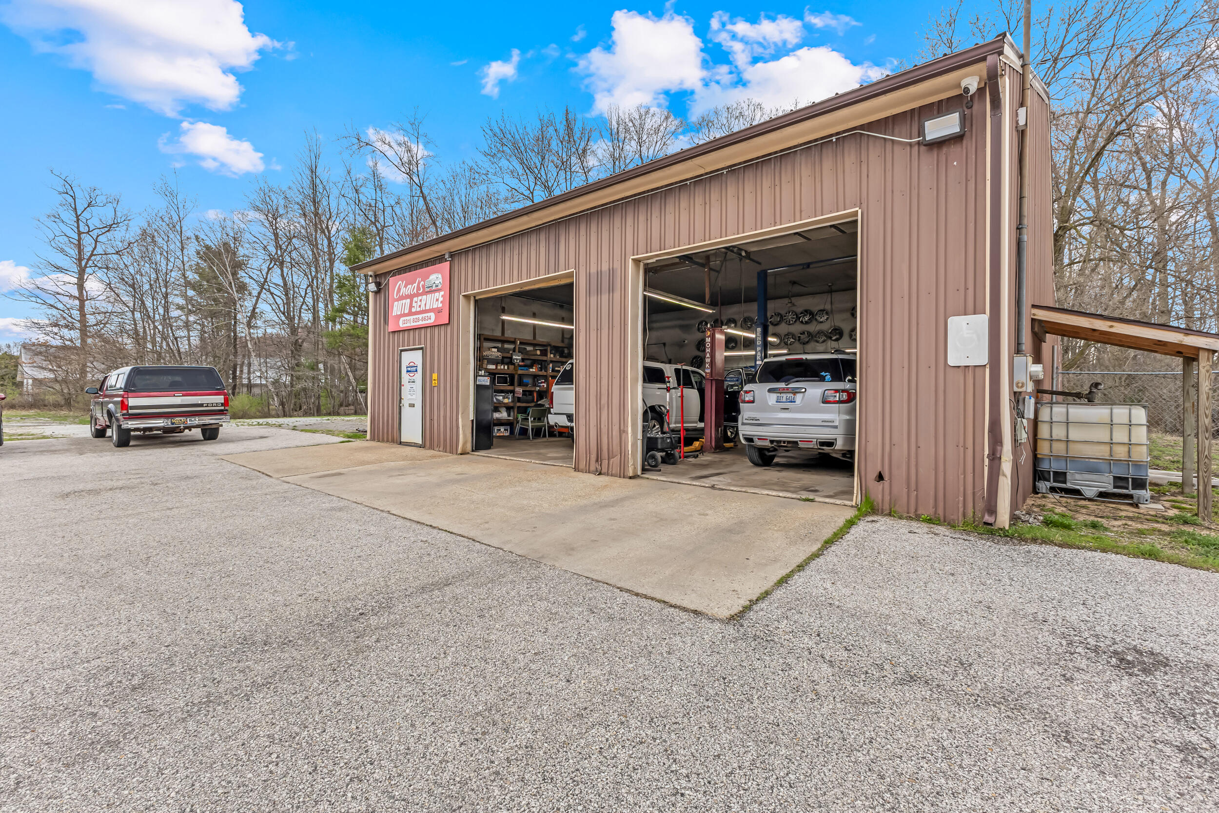 5600 Holton Road