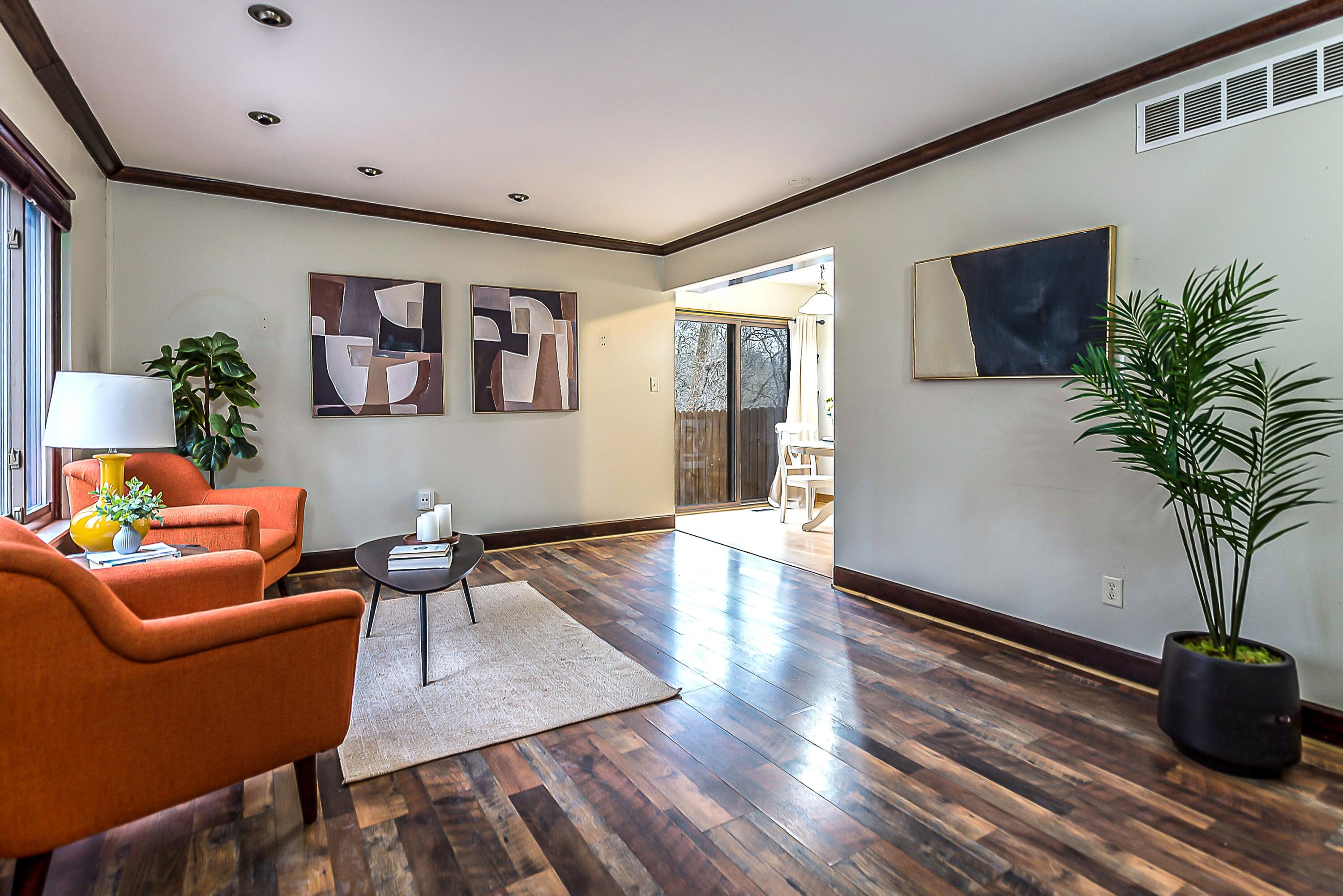 2938 Roundtree Boulevard