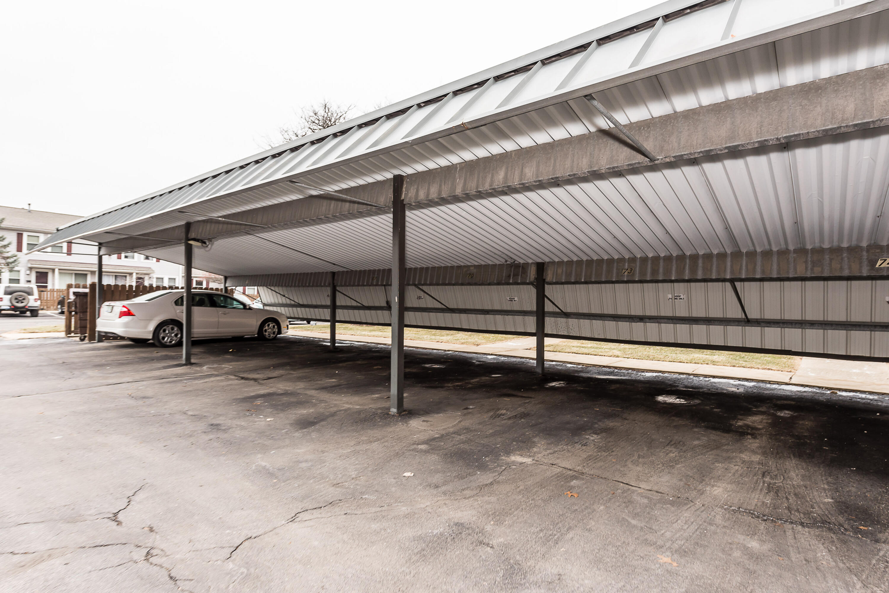 2938 Roundtree Boulevard