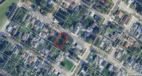 1533 Reo Avenue Lincoln Park City MI 48146