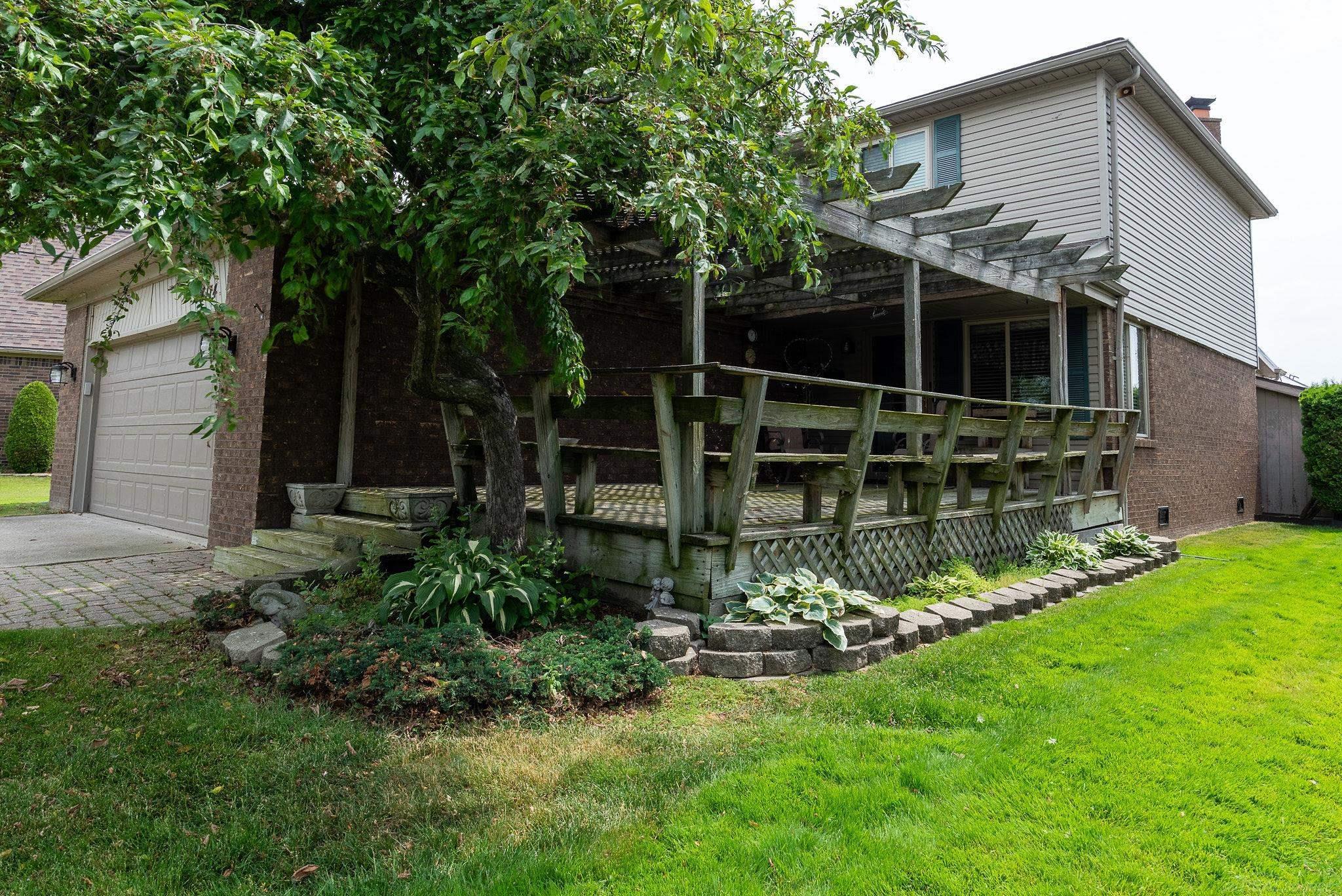 38114 Huron Pointe Drive