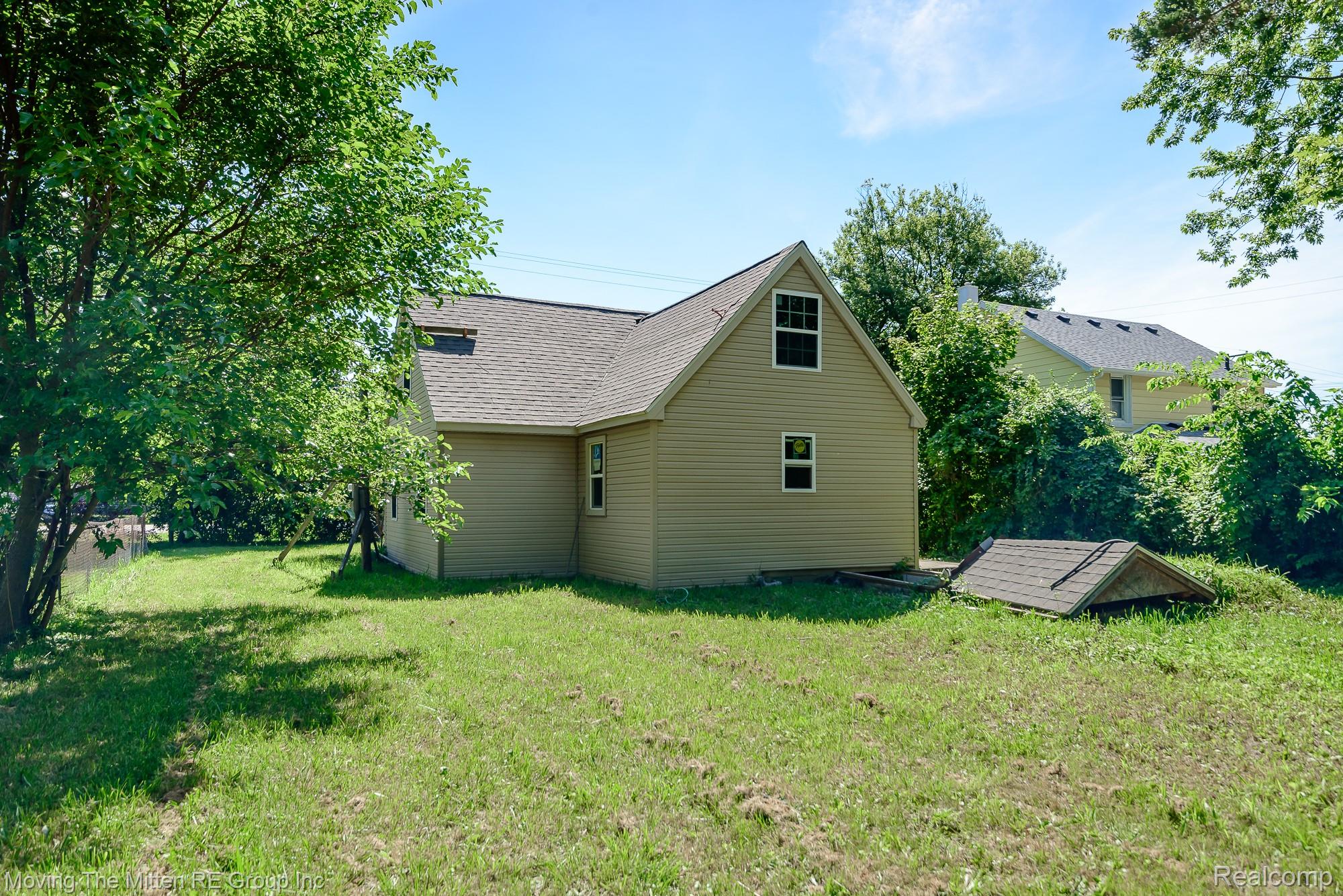 6473 N Monroe Street