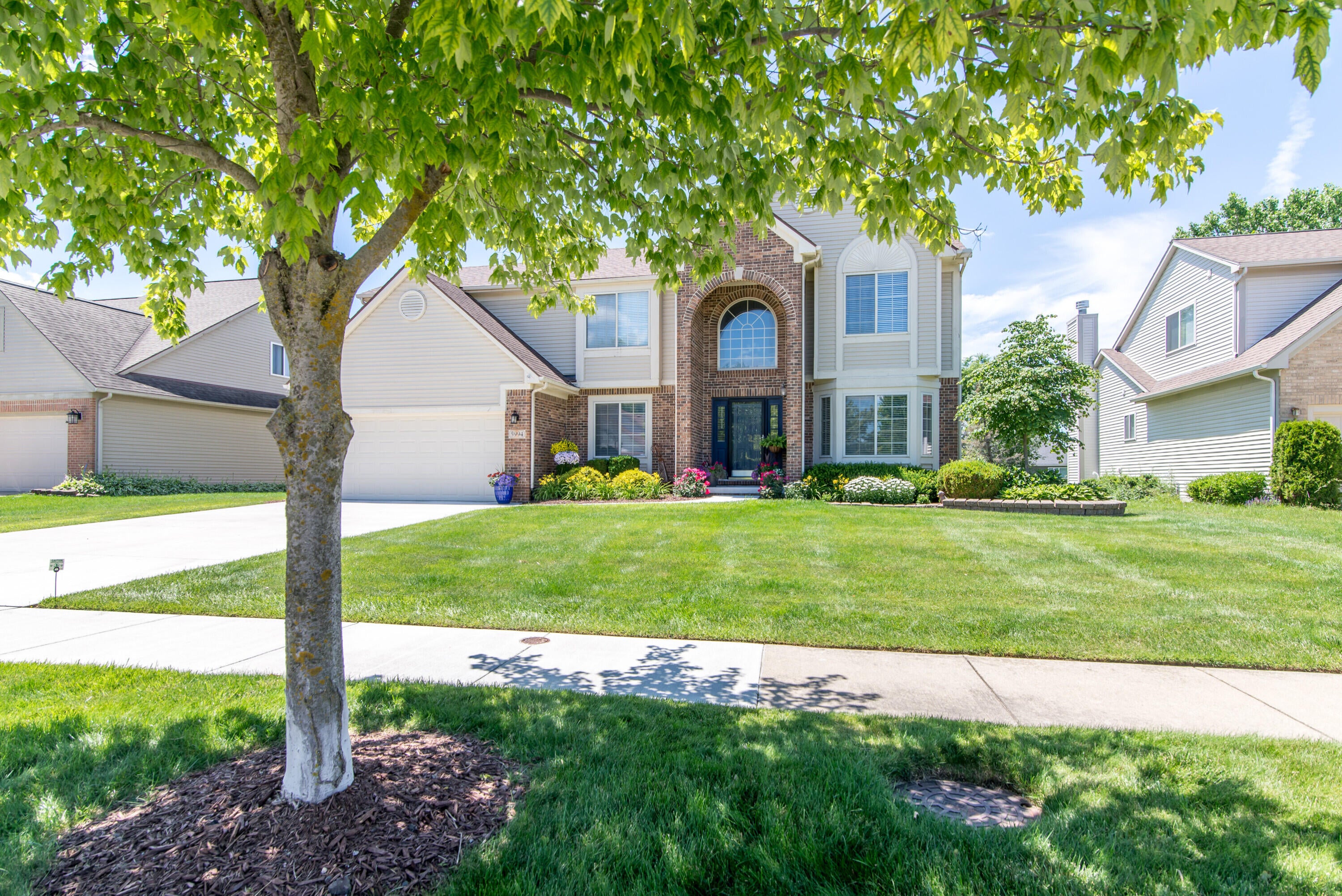 5994 Cedar Ridge Drive