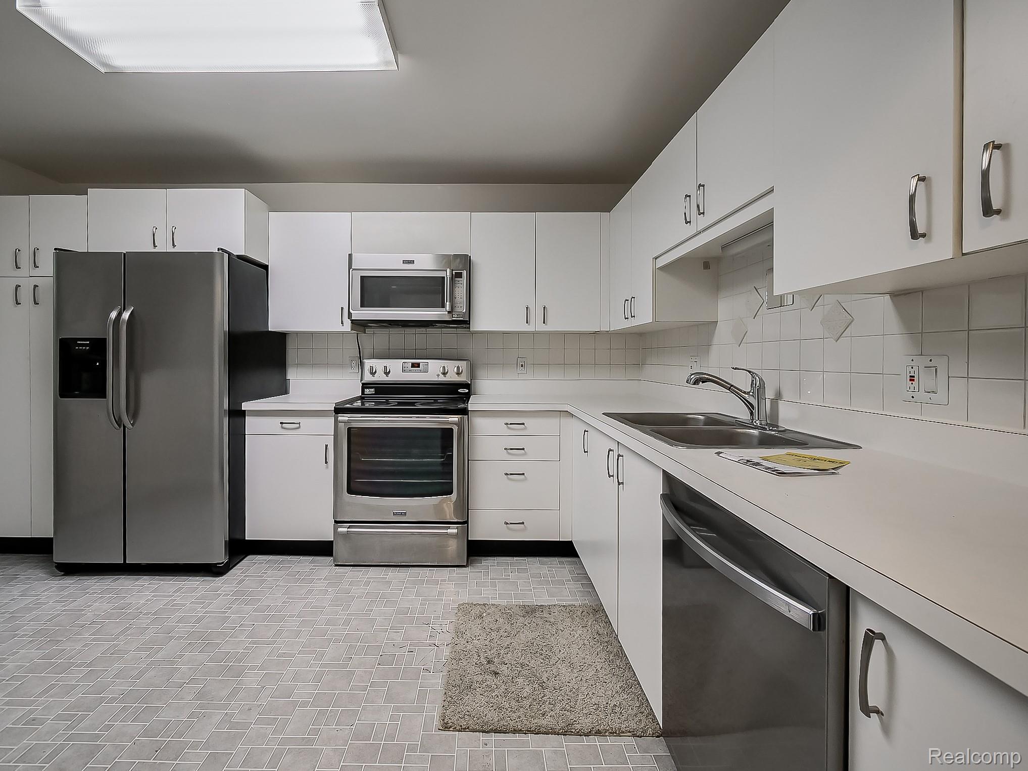 30414 Orchard Lake Road 12