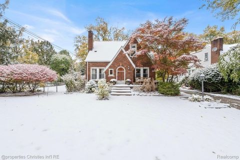 22627 Brookdale Street Farmington City MI 48336